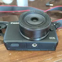 دوربین Canon 60D و Eos M10. Tamron 85 1.8 VC|دوربین عکاسی و فیلم‌برداری|تهران, آجودانیه|دیوار