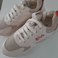 کفش فیلا سایز۳۷ خارجی نو به هیچ عنوان استفاده نشده