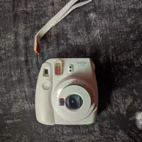 دوربین عکس فوری فوجی