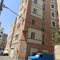 کرمان جنوبی_ ۴۹ متر _ آسانسور_ ۶ ساله _ شیک
