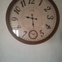ساعت دیواری بزرگ  چوبی