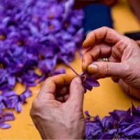 در منزل خودم انجام میدم