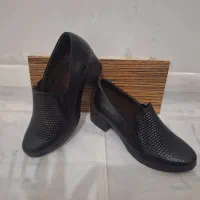 کفش طبی پاشنه دار نو