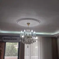 دو عدد لوستر ۶ شاخه یک عدد دیوار کوب
