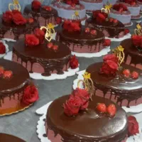 سفارش انواع باکس خاستگاری وکیک مجالس