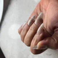 دستیار ناخن کار میشوم