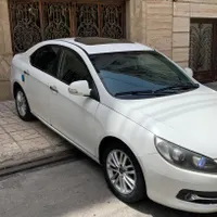 جک J5 اتوماتیک 1800cc، مدل ۱۳۹۶