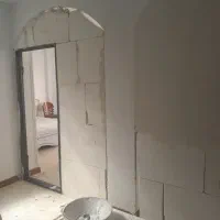 گچکار بنا پنل گچی تخریب دیوار پیش ساخته بازسازی