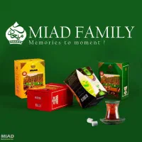 راننده با نیسان و توزیع کننده بار