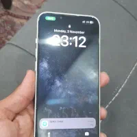 آیفون ۱۳ نرمال در حد نو