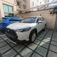 کرولا کراس هیبرید