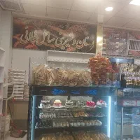 فروشنده خانم