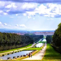 من رضا صفایی اماده همکاری با املاک هستم