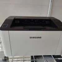 پرینتر وای‌فای دارد قابلیت اتصال بی سیم به گوشی