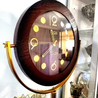 ساعت شب خاب ایستاده زیر قیمت بازار