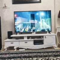 میز تلویزیونی  به اندازه ۱۶۰ سانت تمیز جهت فروش