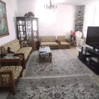 ۱۳۰متردانشگاه،لبافی نژاد،نقاشی شده،تکواحد|اجارهٔ آپارتمان|تهران, فلسطین (میدان انقلاب)|دیوار