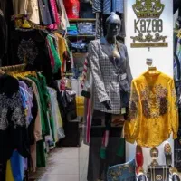 فروشنده خانم