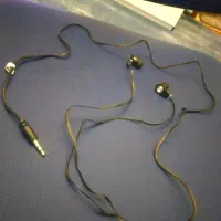 هندزفری باکیفیت بدون استفاده سالم