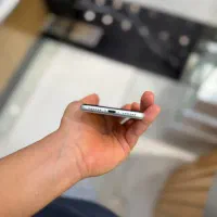 Iphone SE 2020|موبایل|رشت, چله خانه|دیوار