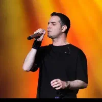 یک بلیط محسن یگانه جمعه ردیف ۱۱