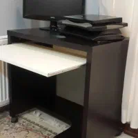 میز کامپیوتر IKEA. قابل باز و بسته کردن|قطعات و لوازم جانبی رایانه|پرند, فاز ۰|دیوار