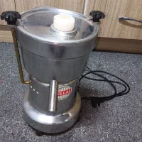 آبمیوه گیر مارک هلال|آبمیوهگیر و آبمرکباتگیر|قم, باغ پنبه|دیوار