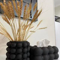 دکوری دو عددی گلدان دوناتی|گل مصنوعی|تهران, کرمان|دیوار