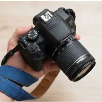 دوربین Canon 700d، به همراه لنز 18-55 STM