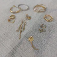 ۶۵ گرم طلا همه باهم درحد نو