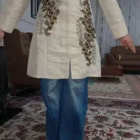 دوتا مانتو نونو هنورز کاغذ نو روشونه|لباس|خرم‌آباد, |دیوار