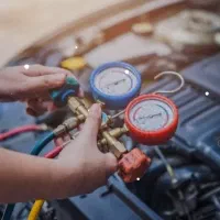 شارژ گاز و تعمیرات کولر خودروهای سبک و سنگین