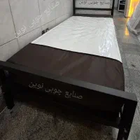 تخت یک نفره ، تک نفره فلزی با کفی چوب فلز|تخت و سرویس خواب|تهران, دولتخواه شمالی|دیوار