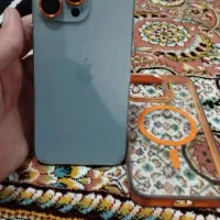 آیفون ۱۵ کپی با کارتون