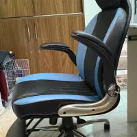صندلی گیمینگ و مدیریتی زیرپاییدار دسته متحرک سالم