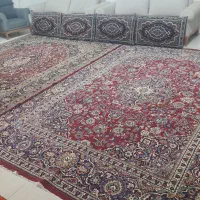 دو عدد فرش تمیز خوابدار