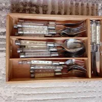 قاشق چنگال، سبد سیب زمینی، ماگ، قهوه، همزن و الک
