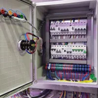 برقکار