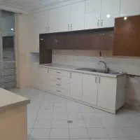 دانشجو ۱۳ طبقه اول ۱۶۰متر ۳خواب اسانسور