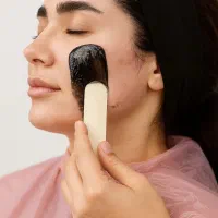 همکار و کمکی سالن زیبایی