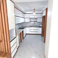 ۹۰ متر همکف حیاط اختصاصی