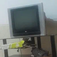 تی وی ومیز باهم