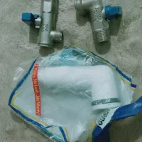 دو عدد شیر برنجی و یک لاکی|لوازم سرویس بهداشتی|زاهدان, |دیوار