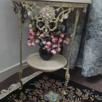 فروش میز برنجی کلا دو ماهه خریدم