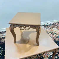 میز و دو‌تا عسلی چوبی