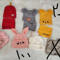 تعدادی دستکش شال کلاه بچه گانه|کفش و لباس بچه|قرچک, زیبا شهر|دیوار