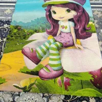 فرش 4 متری طرح توت فرنگی