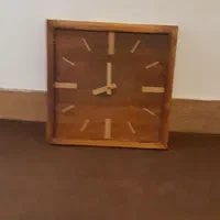 ساعت دیواری