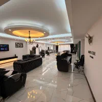 نیروی خدماتی برای آرایشگاه