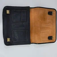 کیف چرم اصل|کیف، کفش، کمربند|قم, قلعه کامکار|دیوار
